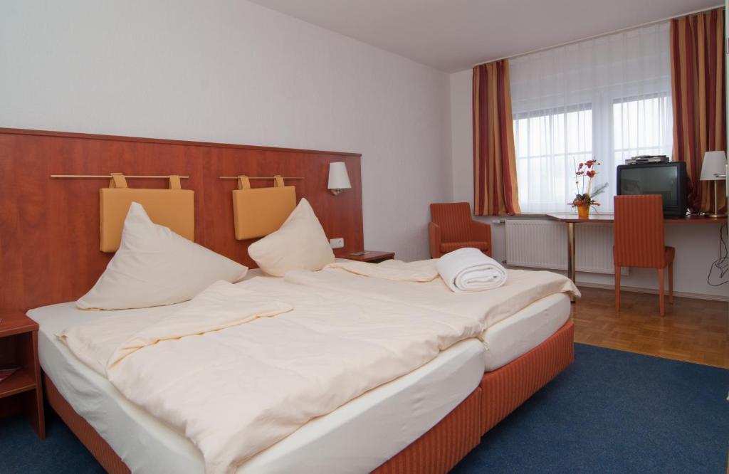 Hotel -Restaurant Taormina Birkenfeld  Екстер'єр фото