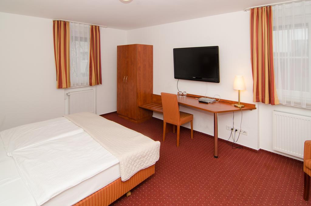 Hotel -Restaurant Taormina Birkenfeld  Екстер'єр фото