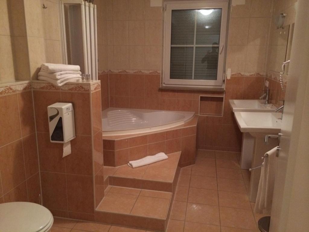 Hotel -Restaurant Taormina Birkenfeld  Екстер'єр фото