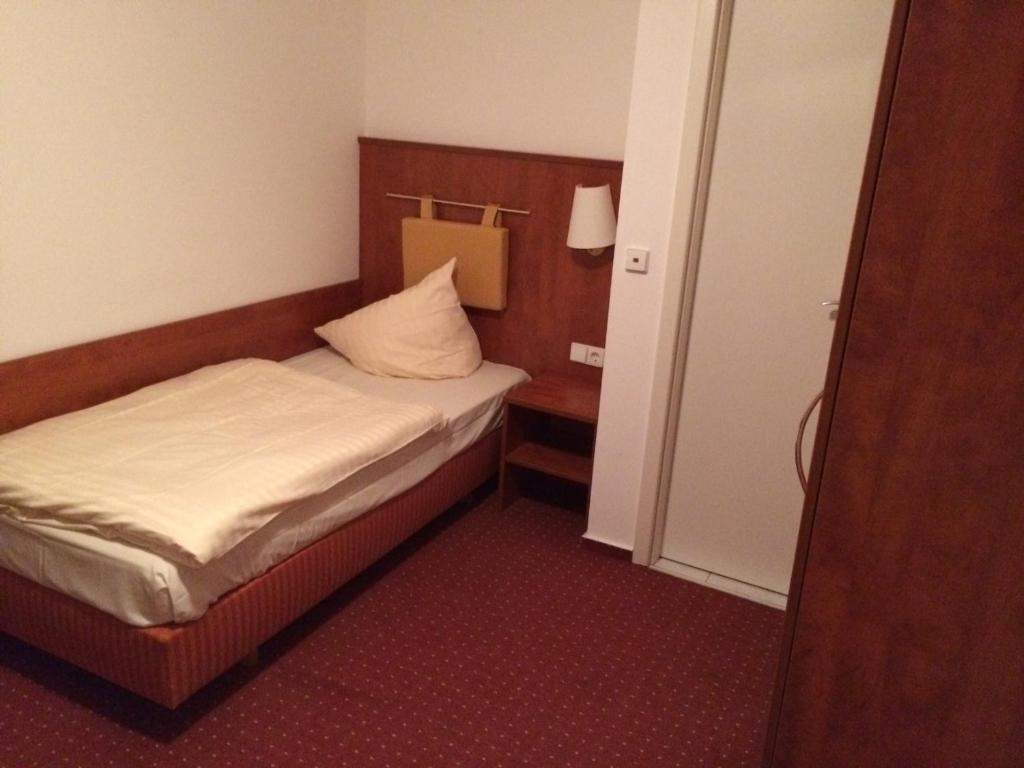 Hotel -Restaurant Taormina Birkenfeld  Екстер'єр фото